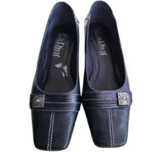 WOMEN'S DRESS SHOES (EUC)